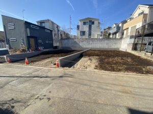 【町田市常盤町】建築条件無し　売地　全２区画