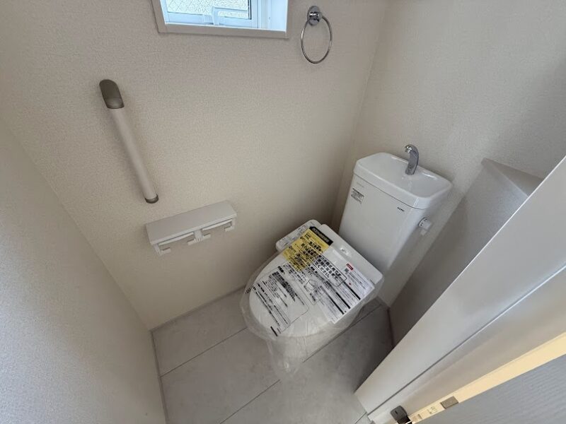 1,2階とも温水洗浄便座完備